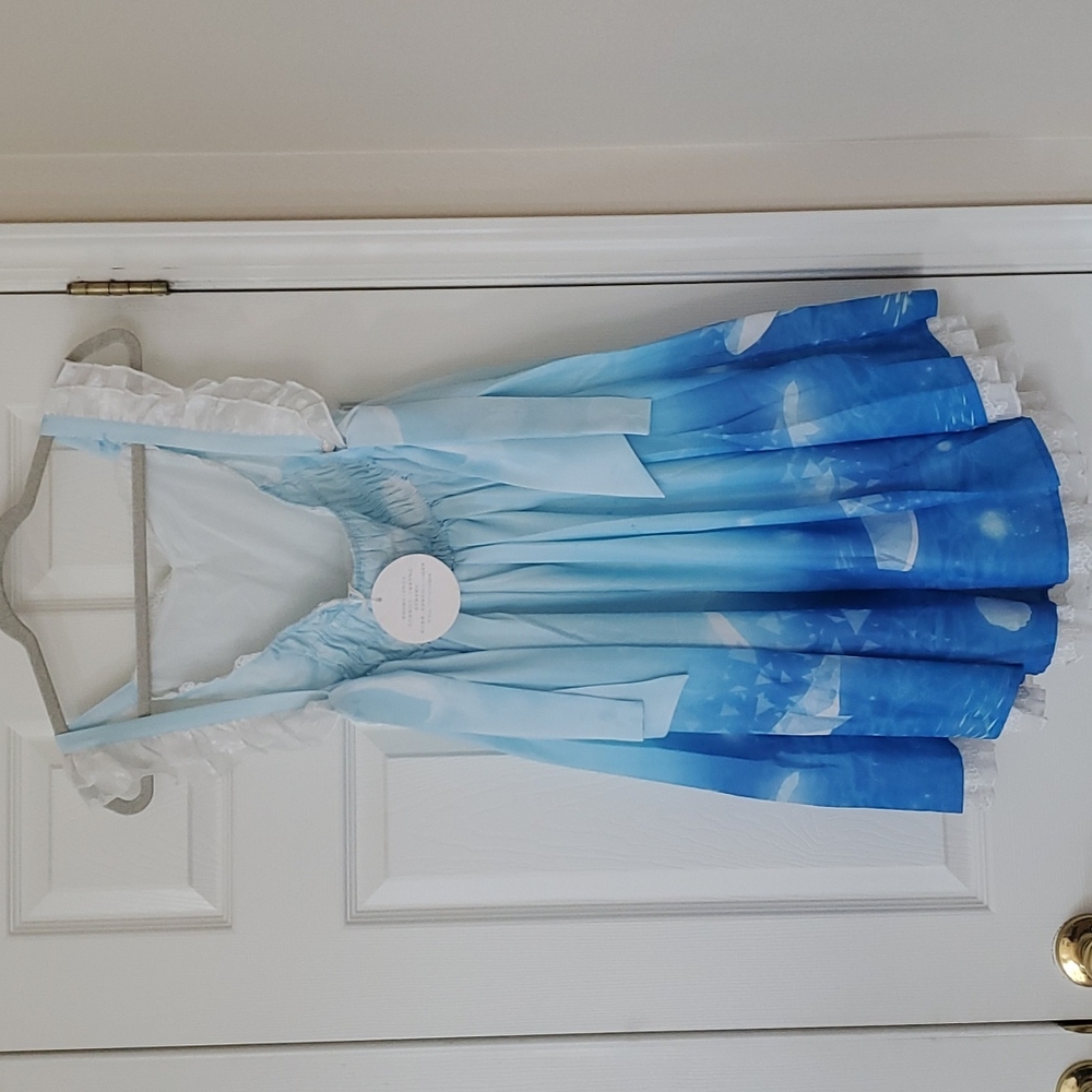 Dress - Picture 2 of 3